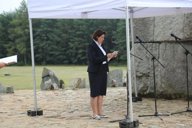 Obchody 78 rocznicy buntu więźniów obozu śmierci Treblinka II 