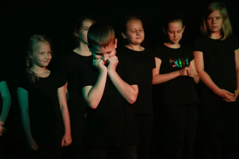 Aktorzy z GOKiS wystąpili podczas premiery w Underground - Ostrowskiej Scenie Kameralnej (zdjęcia)