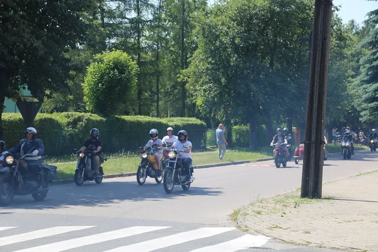 X edycja wystawy motocykli "Legendy PRL-u" (zdjęcia)