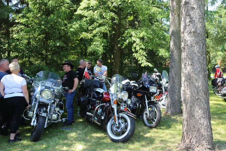 X edycja wystawy motocykli "Legendy PRL-u" (zdjęcia)
