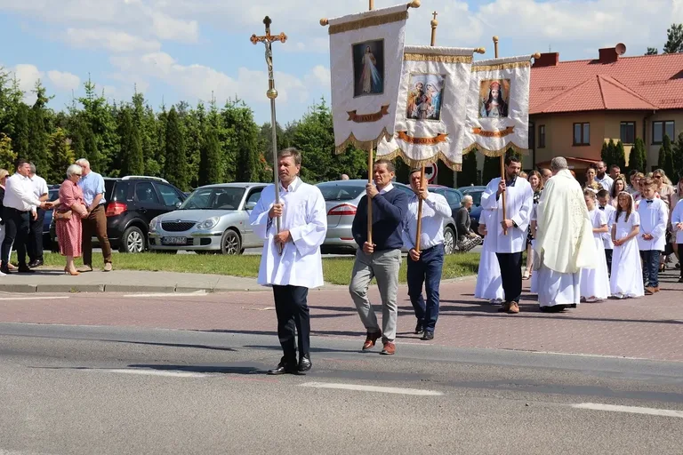 Uroczystości Bożego Ciała w parafii Opatrzności Bożej (zdjęcia)