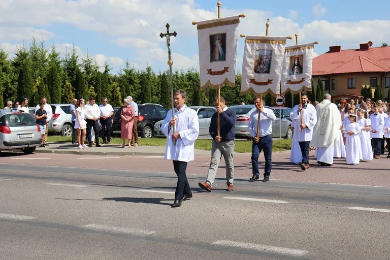 Uroczystości Bożego Ciała w parafii Opatrzności Bożej (zdjęcia)
