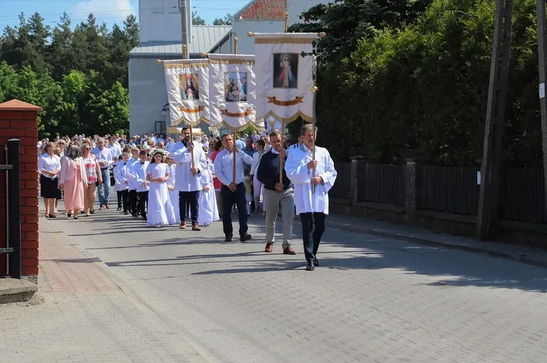 Uroczystości Bożego Ciała w parafii Opatrzności Bożej (zdjęcia)