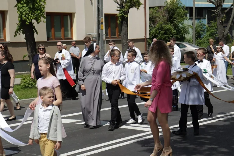 Uroczystości Bożego Ciała w parafii WNMP (zdjęcia)