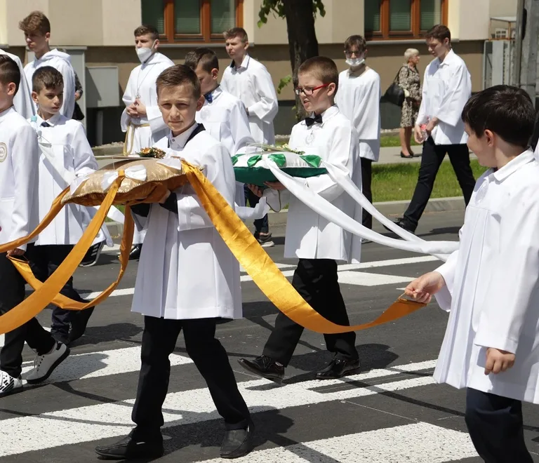 Uroczystości Bożego Ciała w parafii WNMP (zdjęcia)