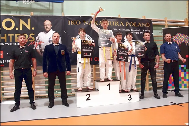 Raz po raz wchodzili na podium (zdjęcia)