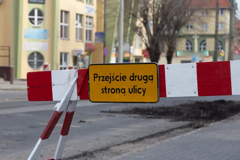 Rozpoczęły się prace remontowe ulicy 3 Maja (zdjęcia)
