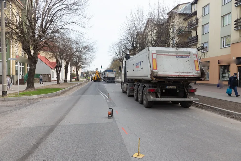 Rozpoczęły się prace remontowe ulicy 3 Maja (zdjęcia)