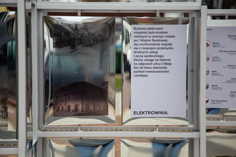 Plenerowa wystawa o historii architektury Ostrowi Mazowieckiej (zdjęcia)