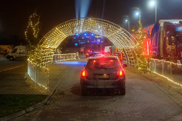 Święty Mikołaj odwiedził dzieci z Ostrowi Mazowieckiej (zdjęcia) 