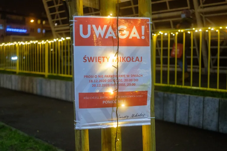 Święty Mikołaj odwiedził dzieci z Ostrowi Mazowieckiej (zdjęcia) 