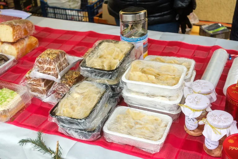 Targ Bożonarodzeniowy w gminie Nur (zdjęcia) 