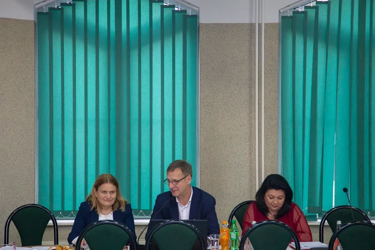 Zatwierdzono Uchwałę Budżetową na 2021 - Urząd Gminy Ostrów Mazowiecka (zdjęcia) 