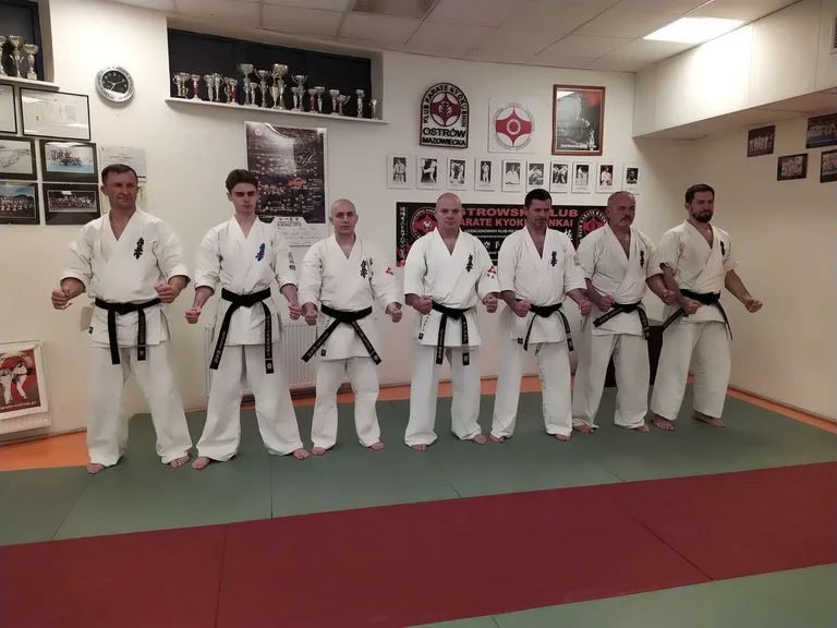 Wręczenie czarnych pasów w ostrowskim dojo (zdjęcia)