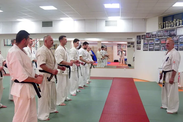 Wręczenie czarnych pasów w ostrowskim dojo (zdjęcia)