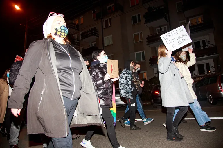Piątkowy Strajk kobiet w Ostrowi Mazowieckiej (zdjęcia)