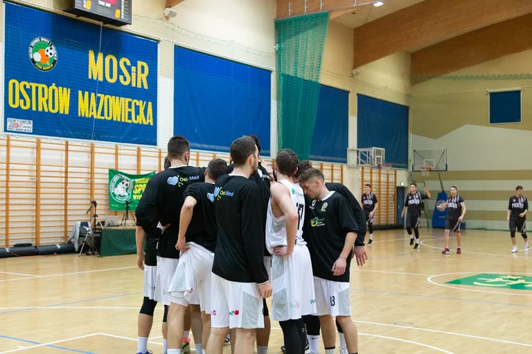 Wysokie, efektowne zwycięstwo Sokoła - 5.kolejka (zdjęcia)