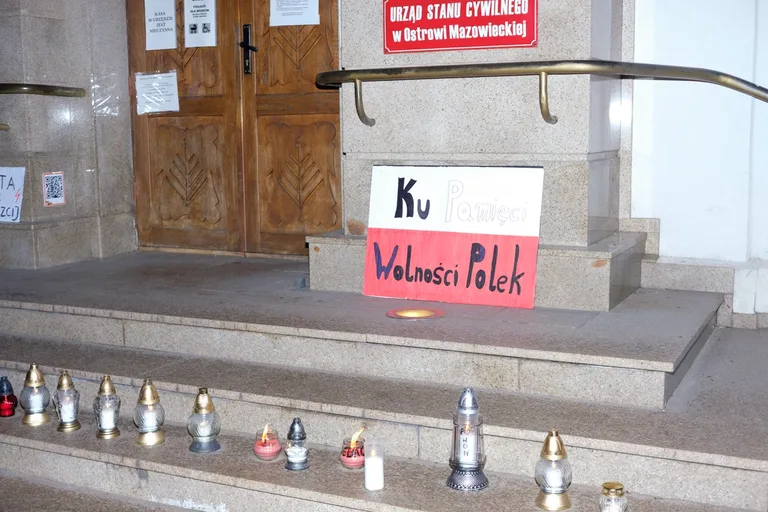 Czwartkowy Strajk kobiet w Ostrowi Mazowieckiej (zdjęcia)