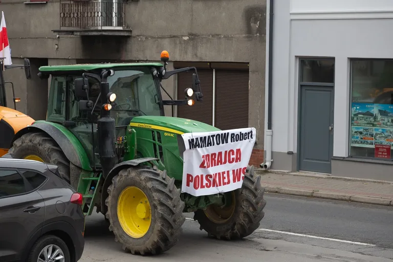 Protest rolników w Ostrowi Mazowieckiej (zdjęcia, wideo)