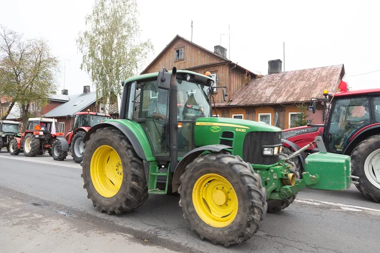Protest rolników w Ostrowi Mazowieckiej (zdjęcia, wideo)
