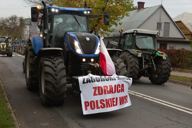 Protest rolników w Ostrowi Mazowieckiej (zdjęcia, wideo)