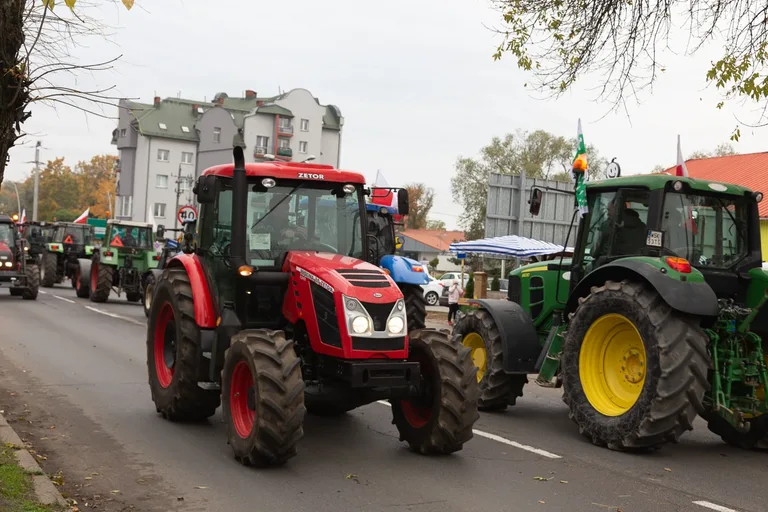 Protest rolników w Ostrowi Mazowieckiej (zdjęcia, wideo)