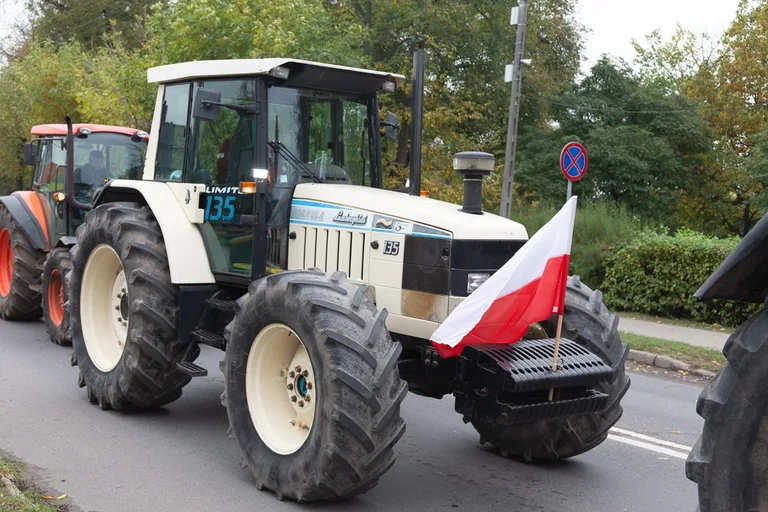 Protest rolników w Ostrowi Mazowieckiej (zdjęcia, wideo)