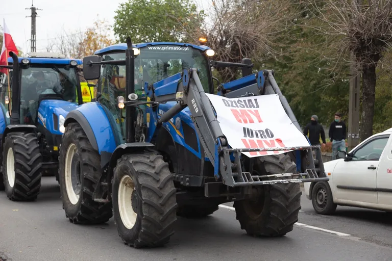 Protest rolników w Ostrowi Mazowieckiej (zdjęcia, wideo)