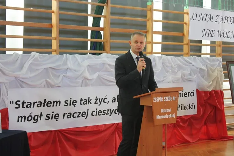 Obchody Dnia Patrona Szkoły w ostrowskim Rubinku (zdjęcia)