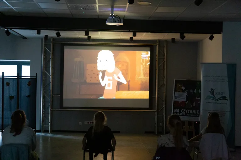Kino dla dzieci w ramach Nocy Bibliotek (zdjęcia)