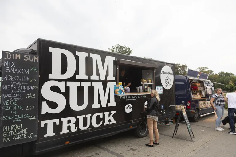 Zlot Foodtrucków 2020 (zdjęcia)