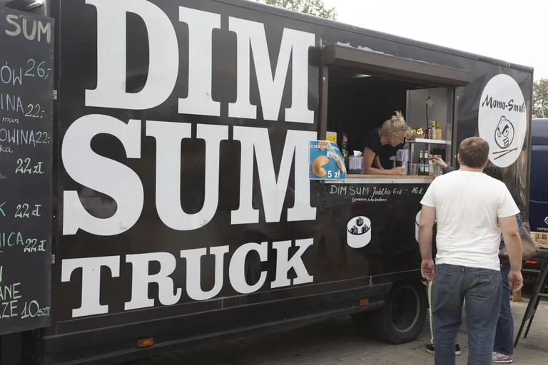 Zlot Foodtrucków 2020 (zdjęcia)
