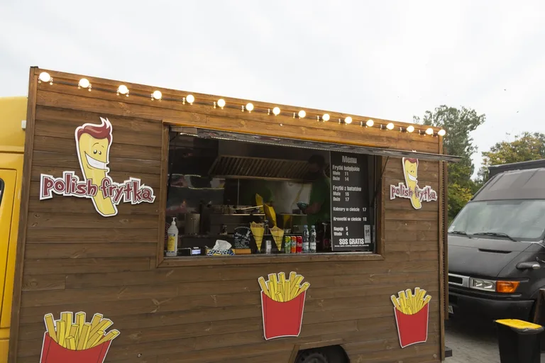 Zlot Foodtrucków 2020 (zdjęcia)