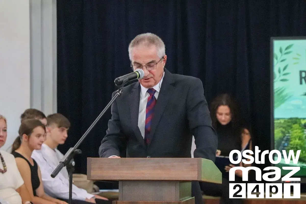 Nowy rok szkolny rozpoczęty w ZSCKR w Starym Lubiejewie (zdjęcia)