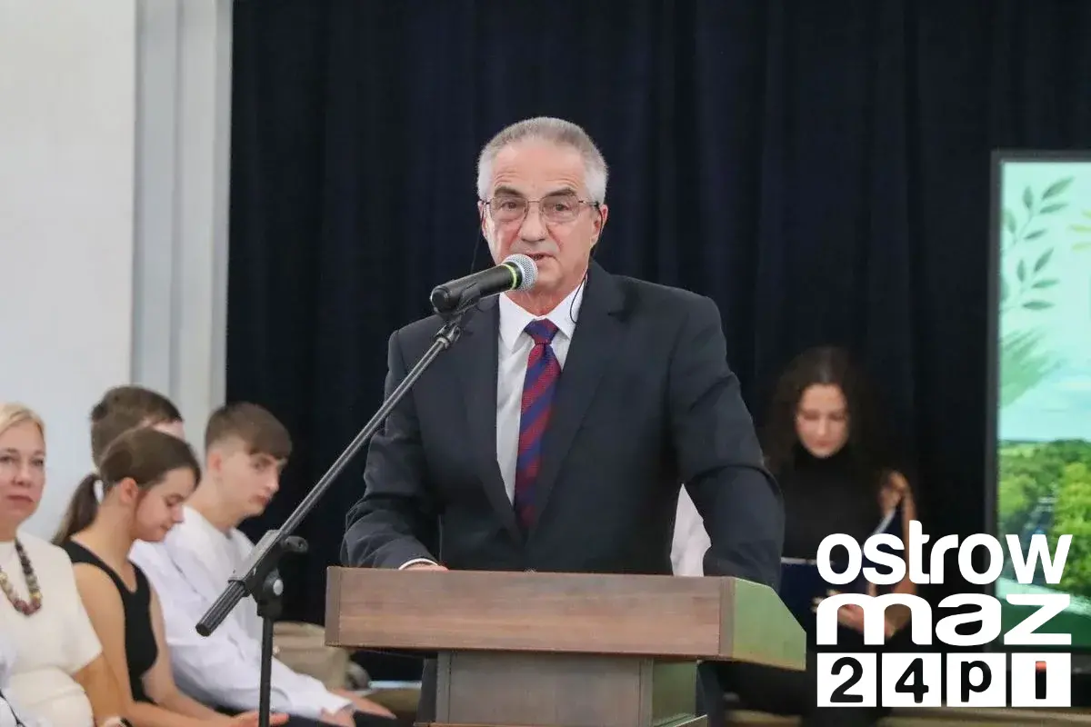 Nowy rok szkolny rozpoczęty w ZSCKR w Starym Lubiejewie (zdjęcia)