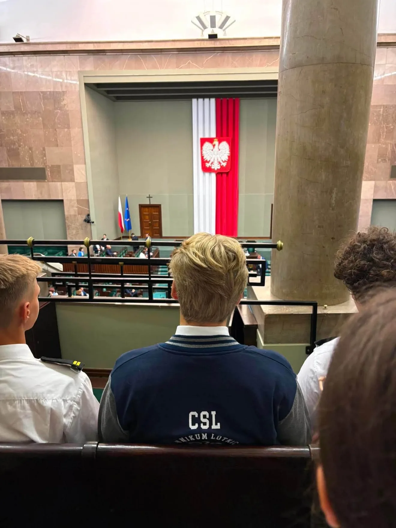 Uczniowie CSL TL odwiedzili Sejm RP. Wyjątkowa lekcja historii i wiedzy o państwie. Fot. CSL Technikum Lotnicze