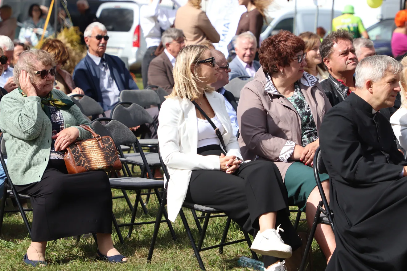 Dożynki w Kuskowiźnie już za nami. Były tłumy, lokalne przysmaki i wielka zabawa (zdjęcia)