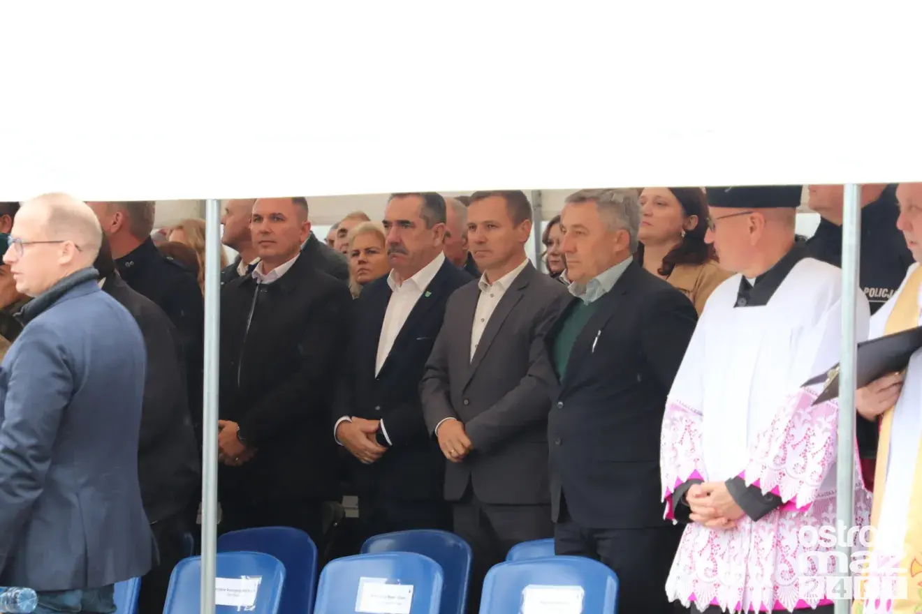 Prezydent Karol Nawrocki na otwarciu strzelnicy w Bogutach-Piankach