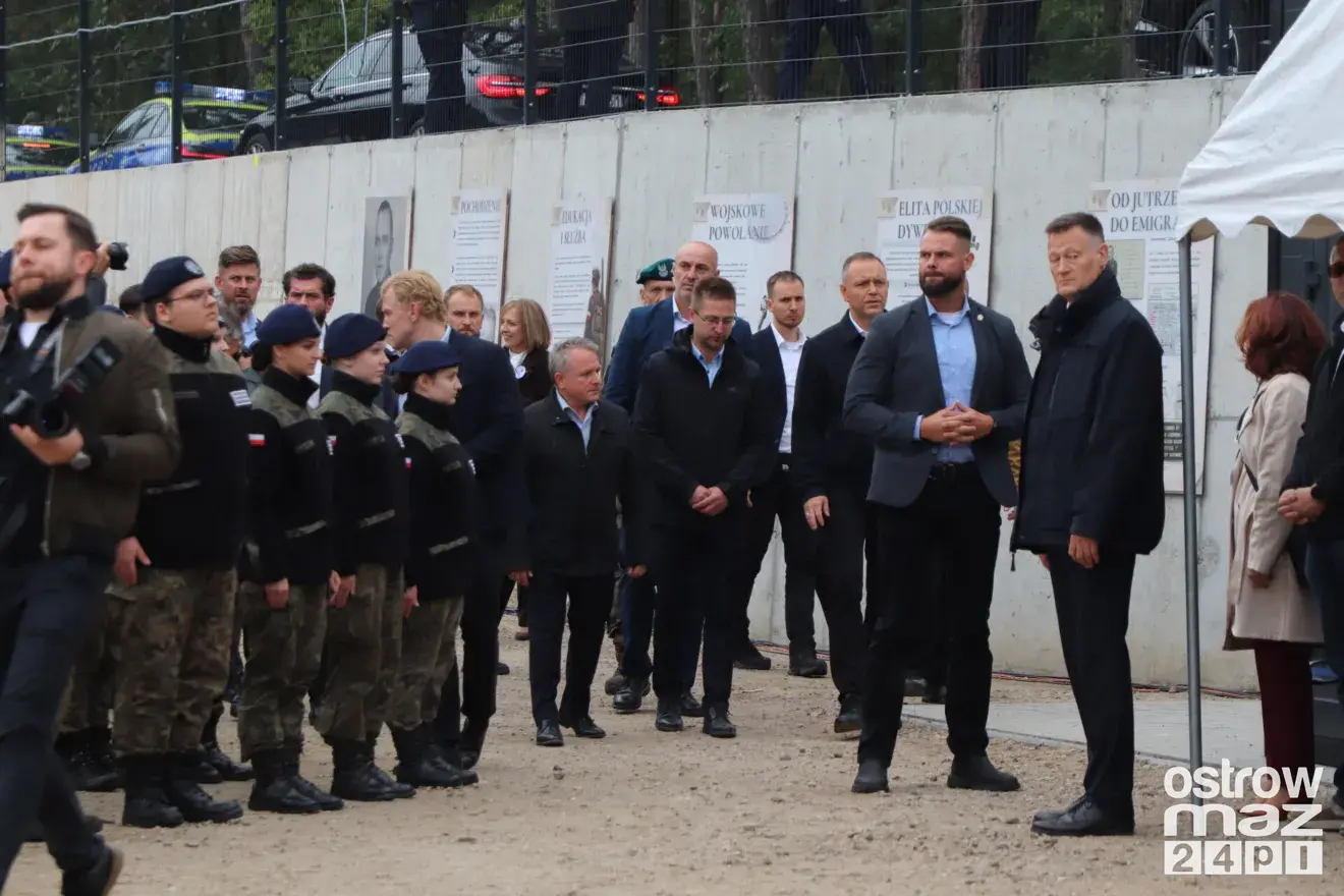 Prezydent Karol Nawrocki na otwarciu strzelnicy w Bogutach-Piankach