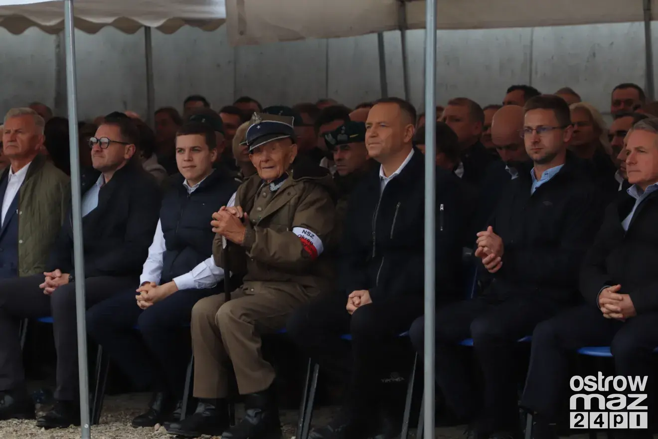 Prezydent Karol Nawrocki na otwarciu strzelnicy w Bogutach-Piankach