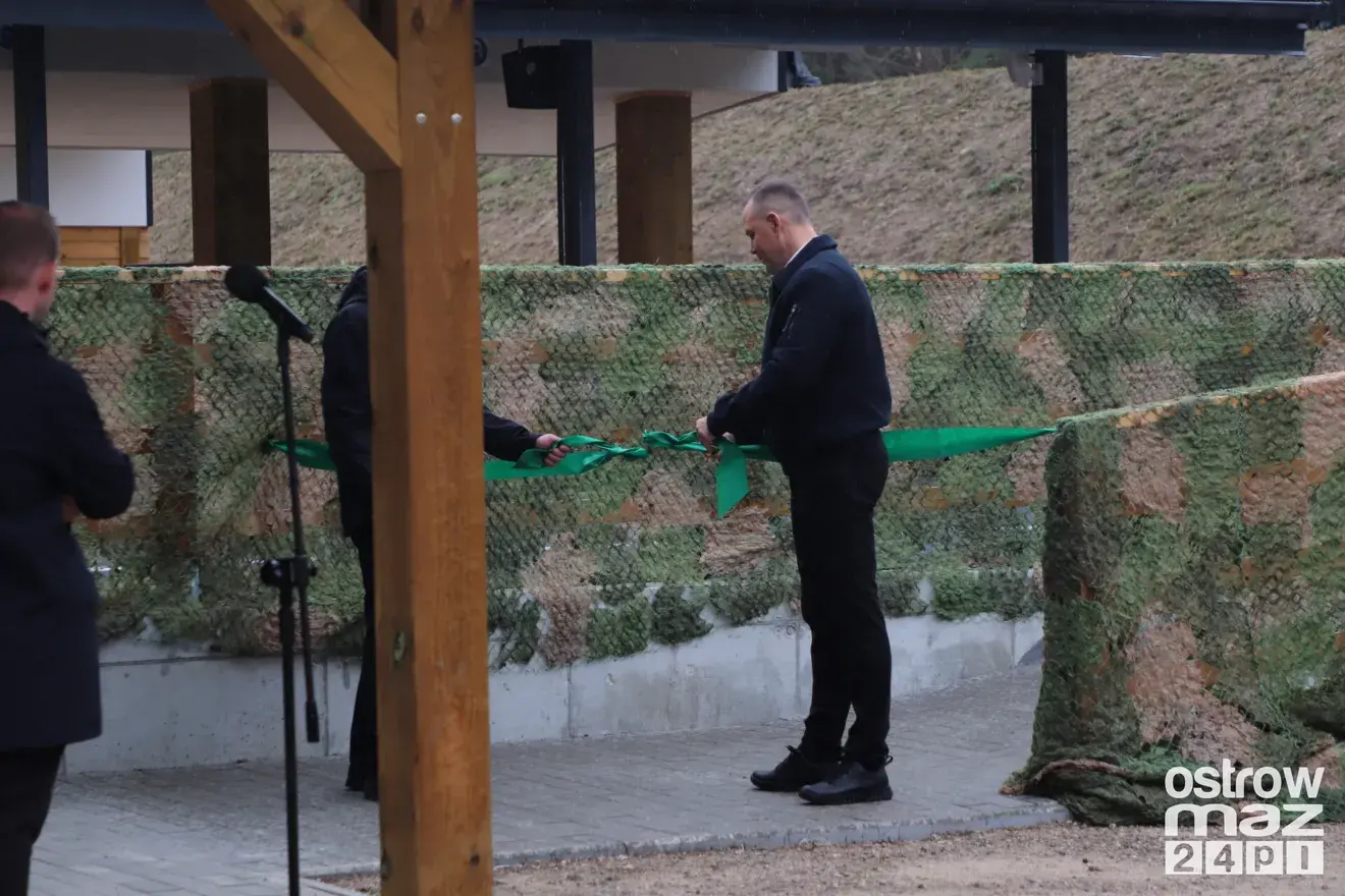 Prezydent Karol Nawrocki na otwarciu strzelnicy w Bogutach-Piankach