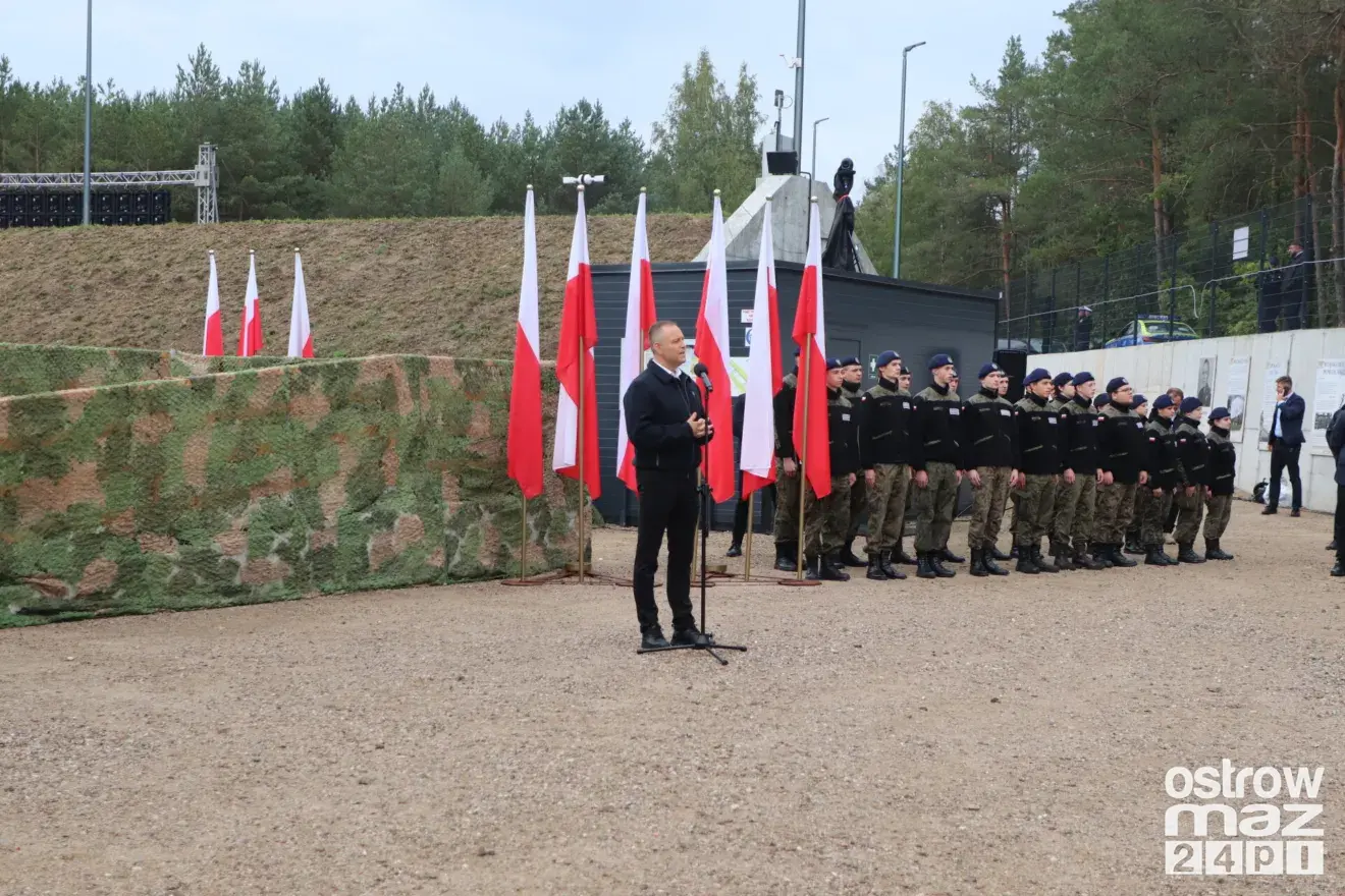 Prezydent Karol Nawrocki na otwarciu strzelnicy w Bogutach-Piankach