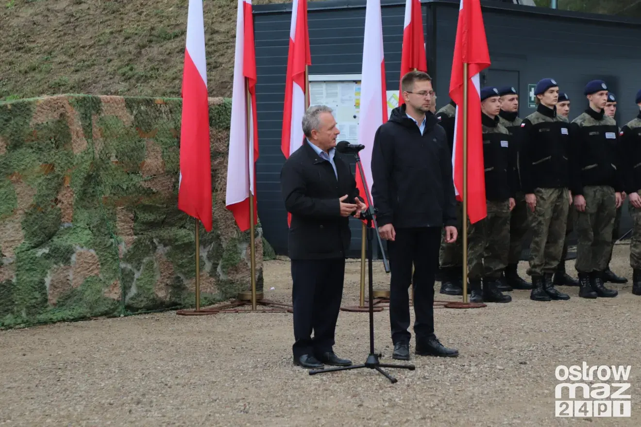 Prezydent Karol Nawrocki na otwarciu strzelnicy w Bogutach-Piankach