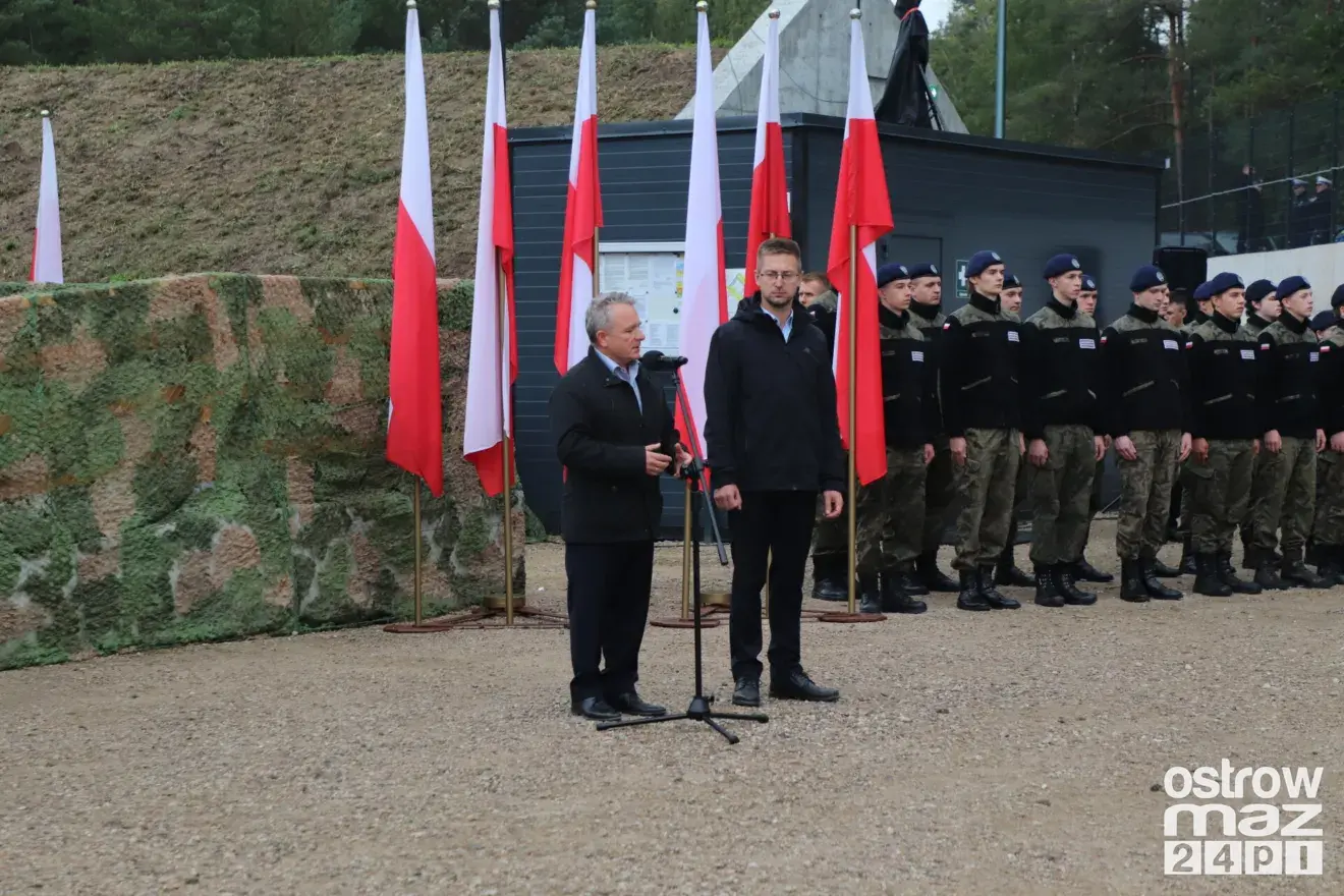 Prezydent Karol Nawrocki na otwarciu strzelnicy w Bogutach-Piankach