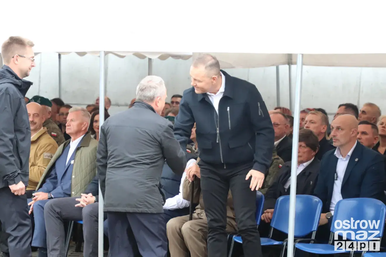 Prezydent Karol Nawrocki na otwarciu strzelnicy w Bogutach-Piankach