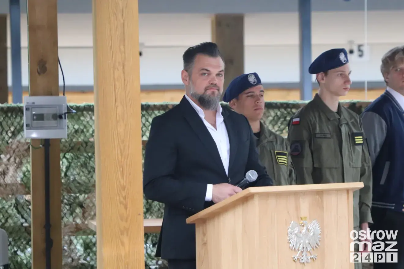 Prezydent Karol Nawrocki na otwarciu strzelnicy w Bogutach-Piankach