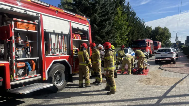 Dron spadł na teren ujęcia wody w Broku. Ruszyła akcja służb! (zdjęcia, wideo)