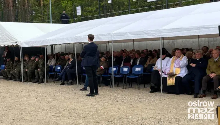 Prezydent Karol Nawrocki na otwarciu strzelnicy w Bogutach-Piankach