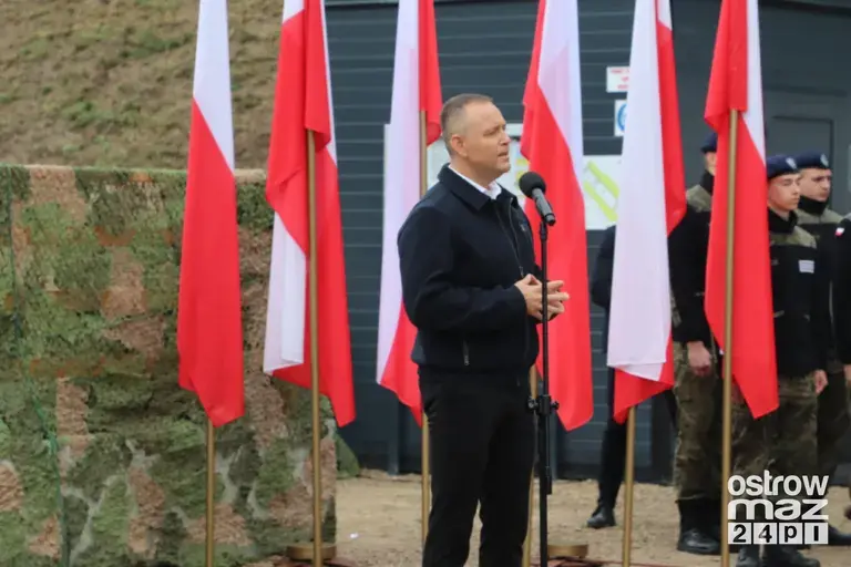 Prezydent Karol Nawrocki na otwarciu strzelnicy w Bogutach-Piankach