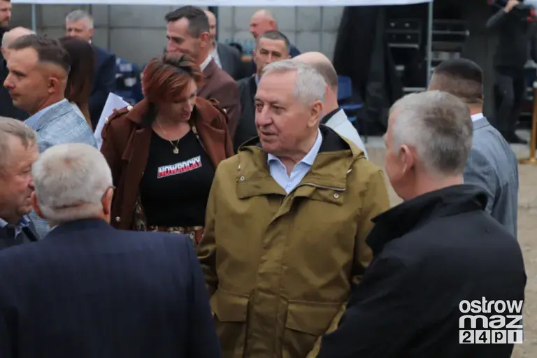 Prezydent Karol Nawrocki na otwarciu strzelnicy w Bogutach-Piankach